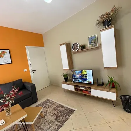 شقة Arol Apartment, *