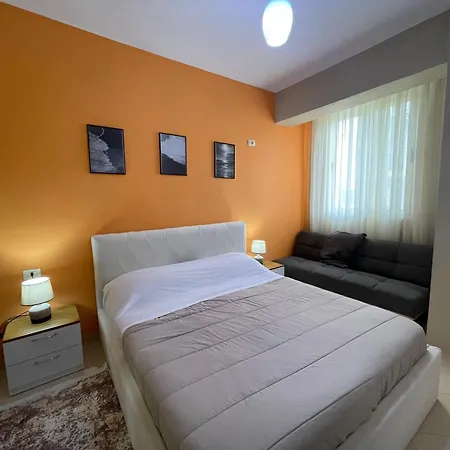 شقة Arol Apartment, *